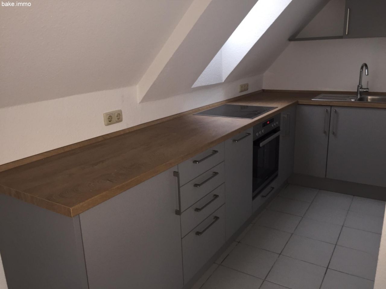 3-Zimmer-Maisonette-Wohnung imit Einbauküche n ruhiger, zentraler Wohnlage 