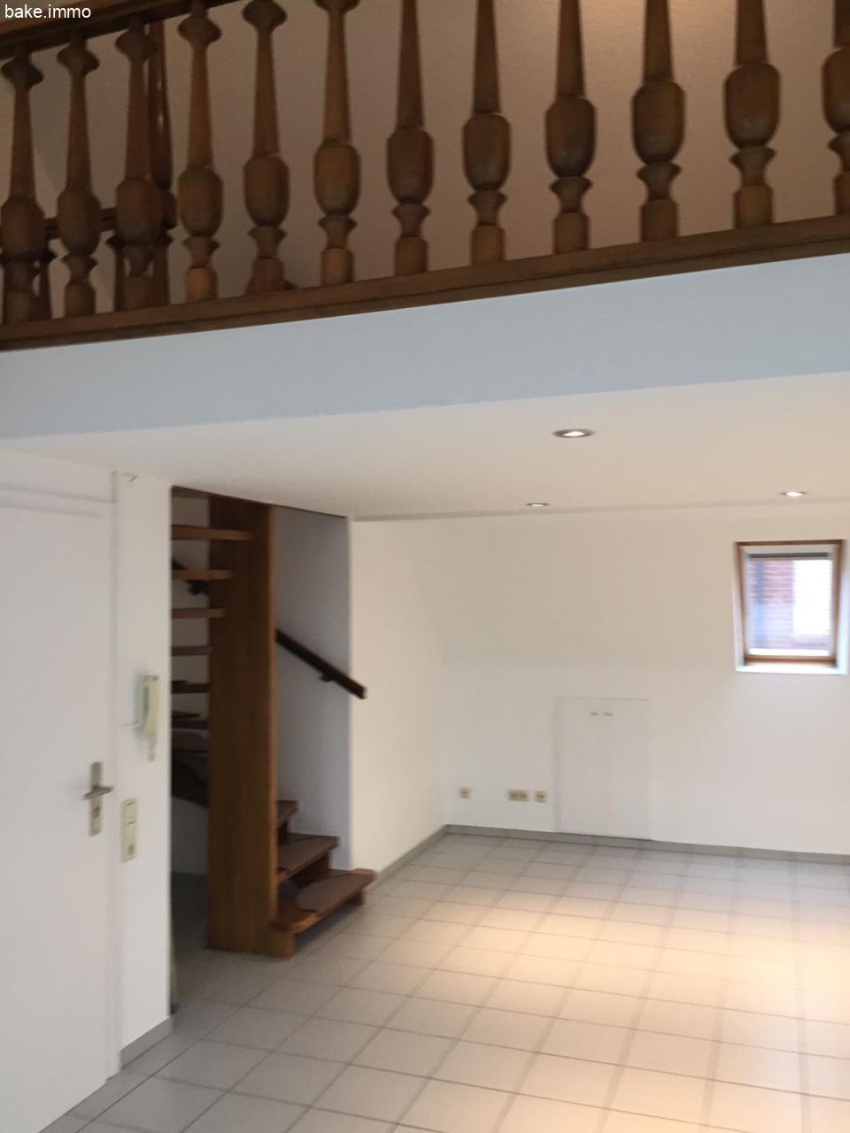3-Zimmer-Maisonette-Wohnung imit Einbauküche n ruhiger, zentraler Wohnlage 