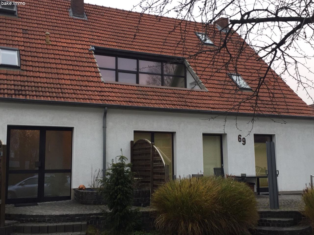3-Zimmer-Maisonette-Wohnung imit Einbauküche n ruhiger, zentraler Wohnlage 